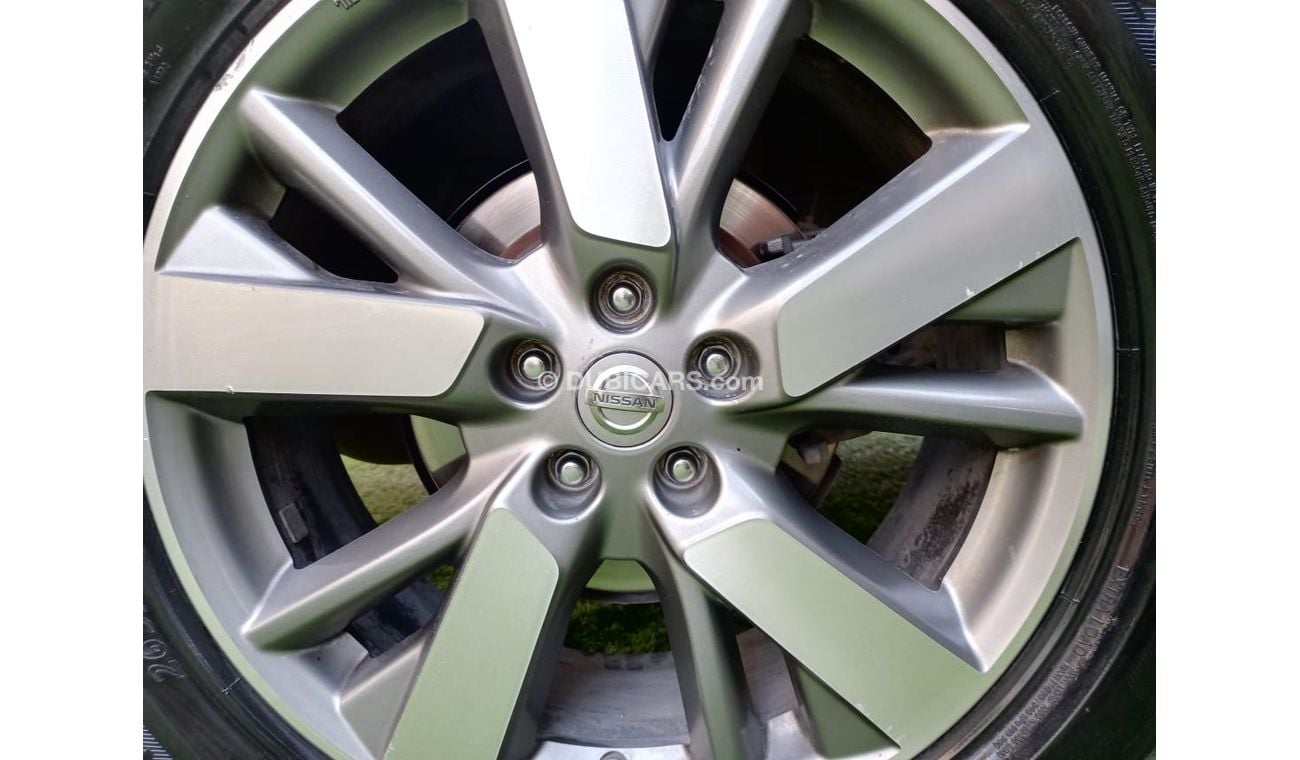 نيسان باثفايندر خليجى موديل 2013 صبغ وكالة بانوراما خمس كاميرات جلد مثبت بحالة ممتازة