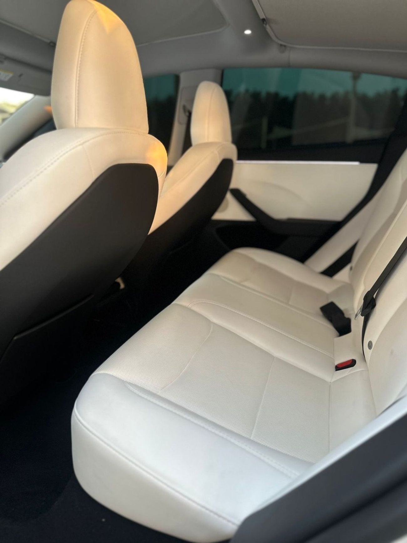 Tesla Model 3 Long Range (AWD) ‏TESLA MODEL 3 LONG RANGE GCC 2024 ‏Service history (under warranty) ‏Original pain