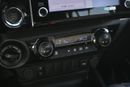Toyota Hilux Adventure 4.0L Toyota Hilux Adventure SR5 4.0L V6, Petrol, 4WD, Pickup