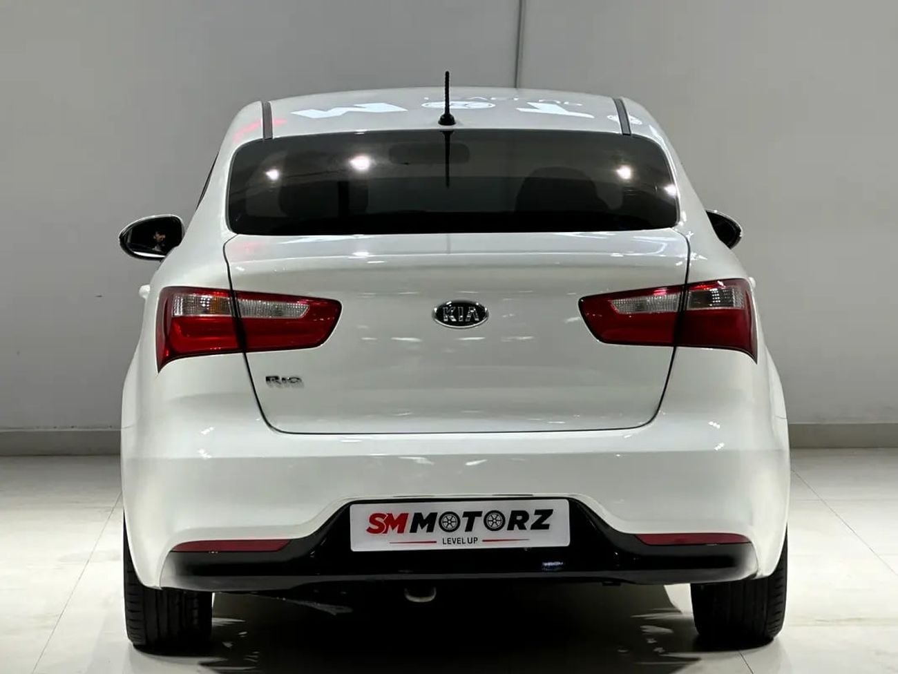 Kia Rio EX 1.4L (107 HP) Hatchback