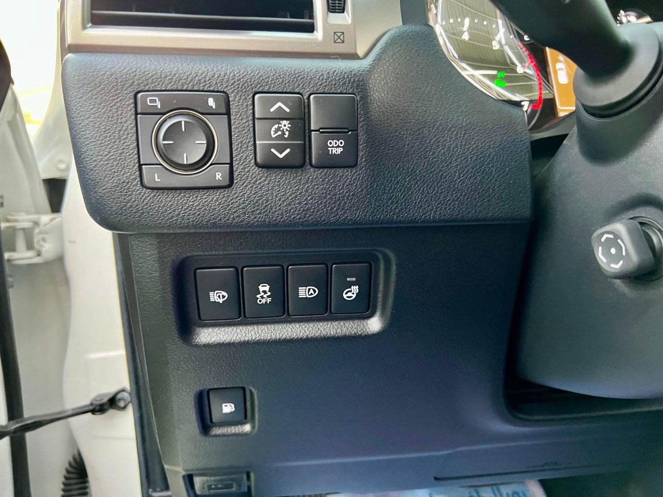 لكزس GX 460 Platinum 4.6L warranty one year bank financie available