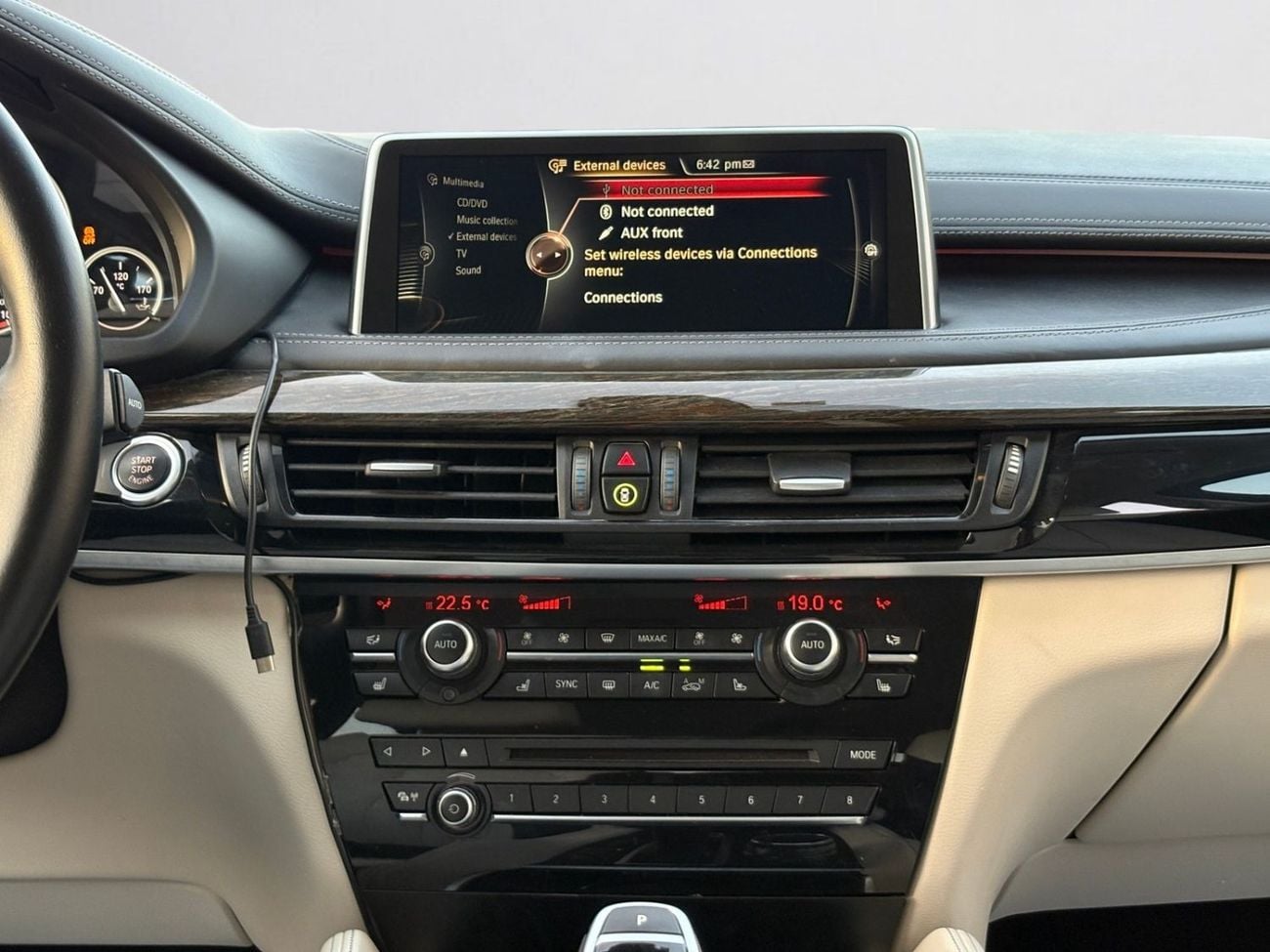 BMW X6 XDRIVE50i EXCLUSIVE BMW X5 XDRIVE50I | 4.4L V8 | 2016 | JAPANESE SPECS