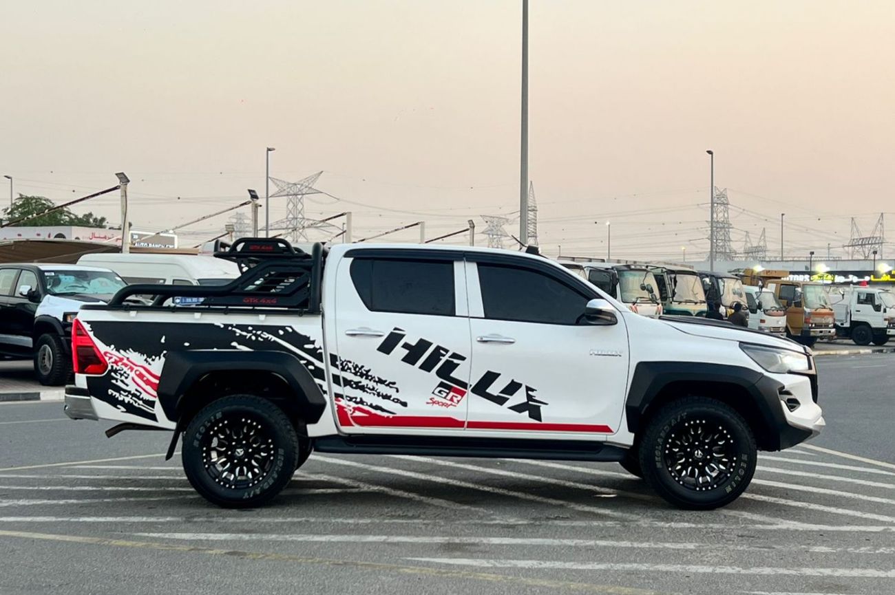 Toyota Hilux GR SPORT LHD 2.7L Petrol Automatic 4WD 6-Cylinders 5 Seats 4 Doors