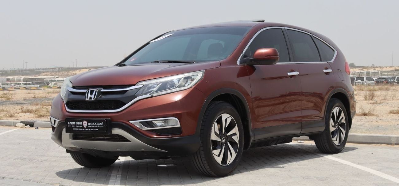 Honda CRV EX 2.4L HONDA CR-V - 2015 GCC edition, accident-free, in excellent condition with a mileage of 136,0