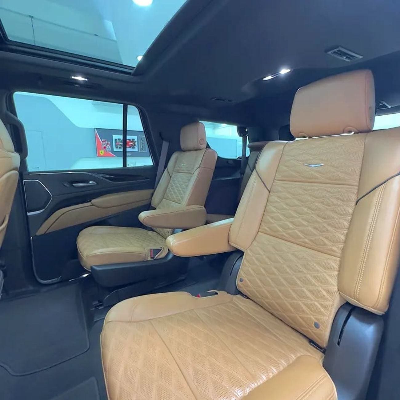 كاديلاك إسكالاد Premium Luxury 6.2L 4WD Premium Luxury