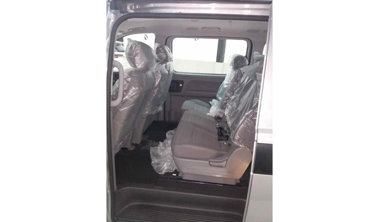 Hyundai H-1 2.4 (5 DOORS)MY2019 with warranty (local registration)