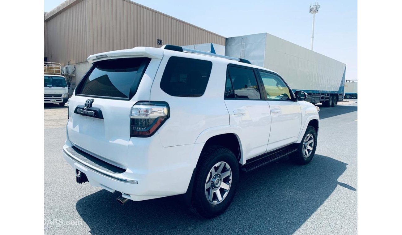 Used TOYOTA 4RUNNER FULL OPTION 2017 for sale in Dubai - 358528