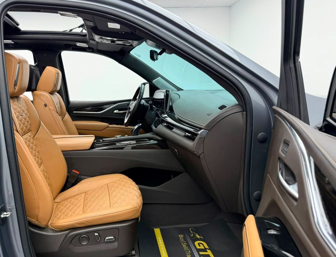 Cadillac Escalade 2021 Cadillac Escalade Platinum, Warranty, Full Cadillac Service History, Excellent Condition, GCC