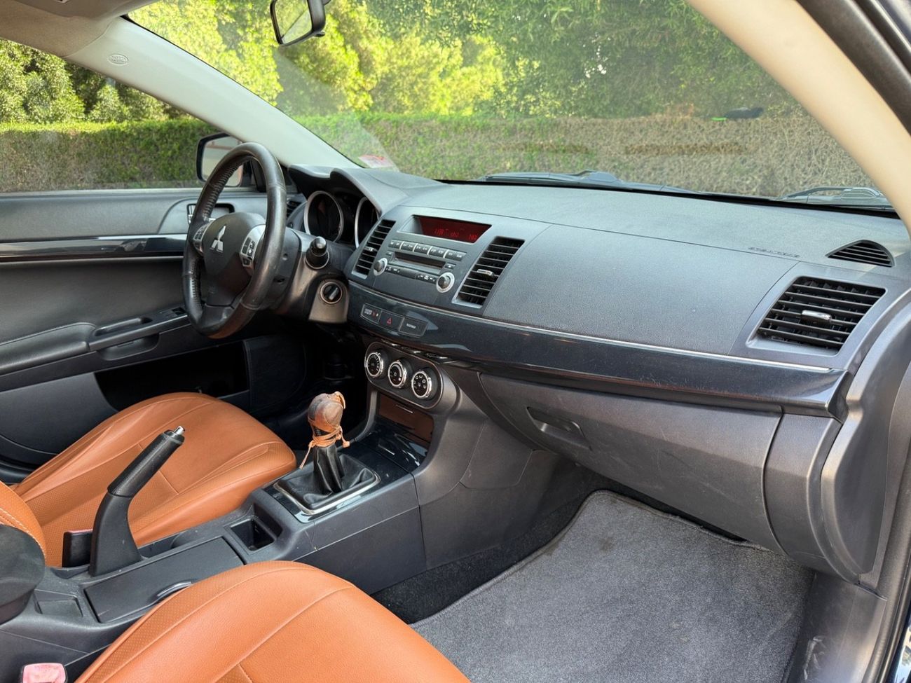 ميتسوبيشي لانسر Mitsubishi Lanser 2013 Manual 2.0