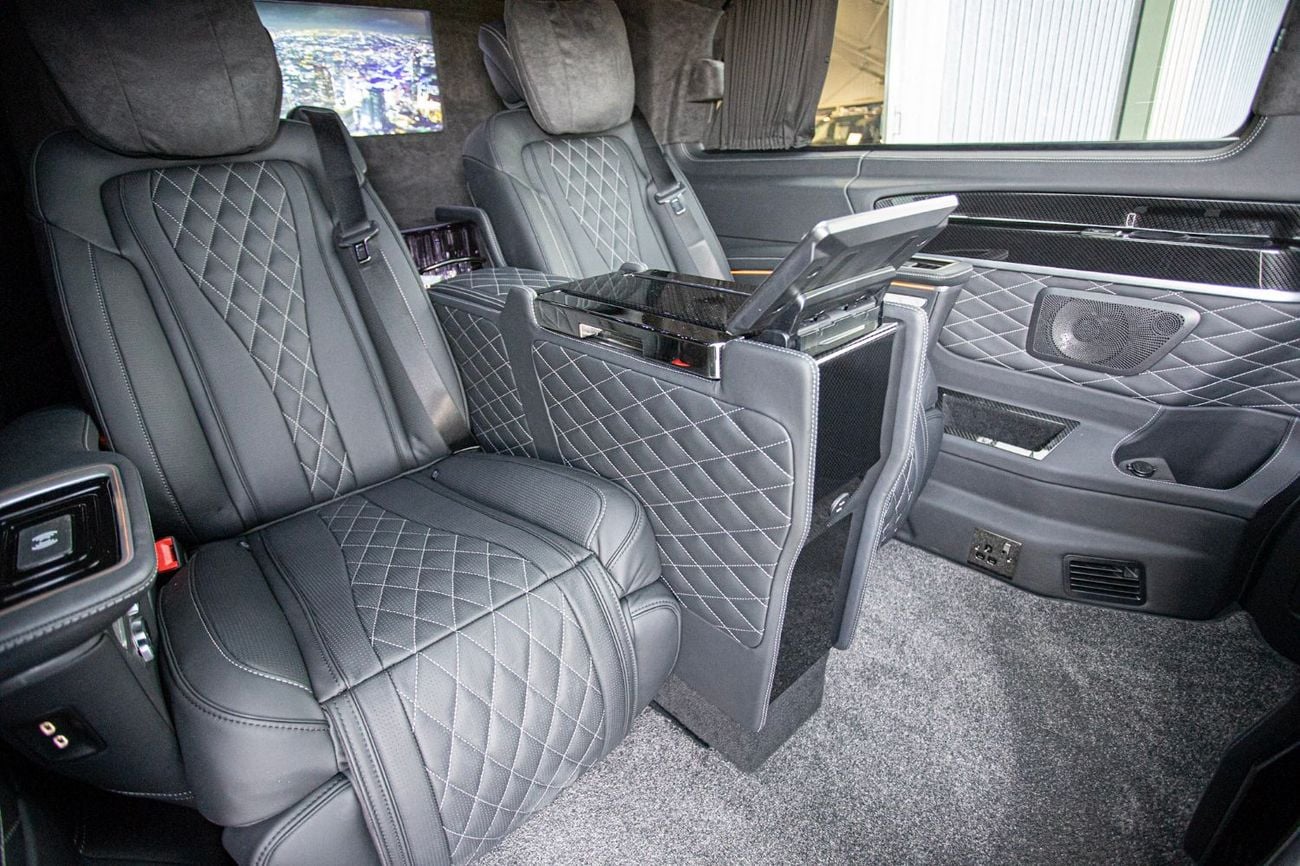 مرسيدس بنز V 300 Senzati® Jet Class® Oryx Edition® 6 Seat Ebony Leather