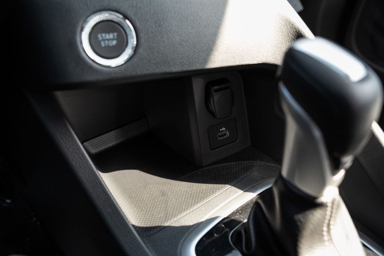 نيسان ماغنيت SL