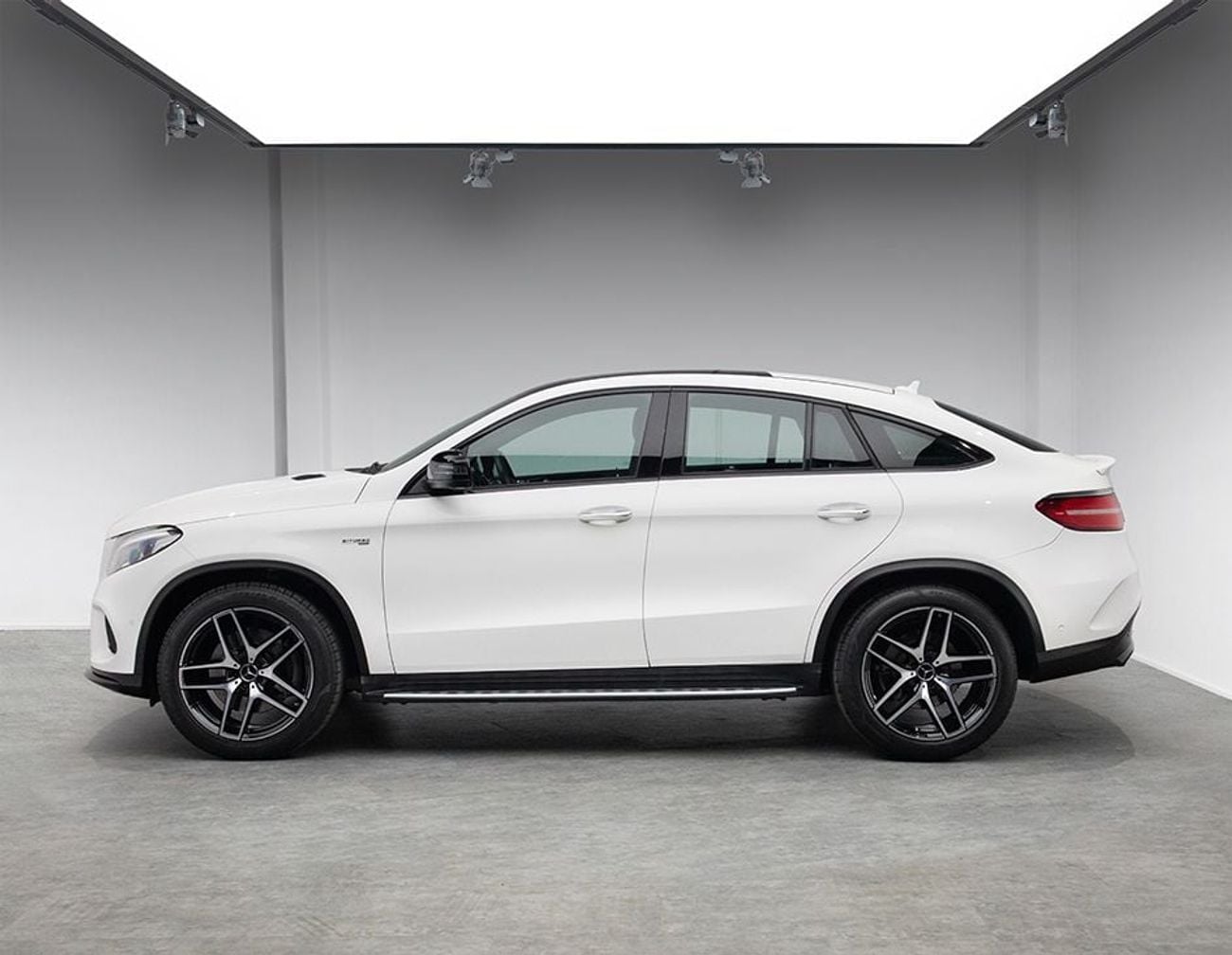 مرسيدس بنز GLE 43 AMG ستاندارد