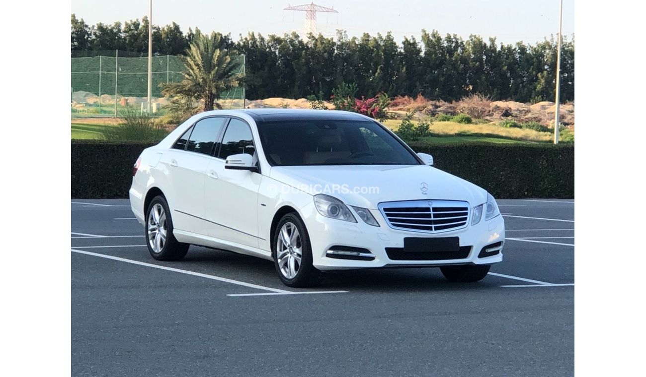 Mercedes-Benz E 250 Model 2011 GCC CAR PERFECT CONDITION INSIDE AND OUTSIDE FULL OPTION PANORAMIC ROOF LEATHER SEATS
