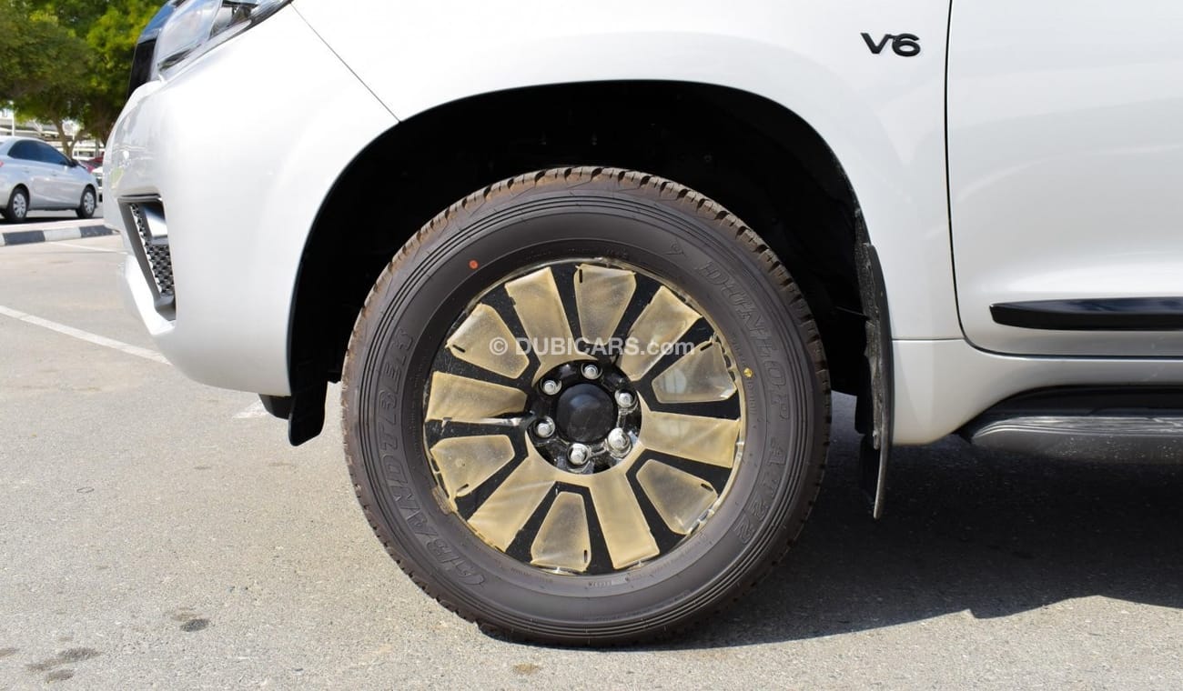 Toyota Prado TOYOTA PRADO - VX MID NIGHT EDTION 4.0 L V6 - 2023 - SILVER