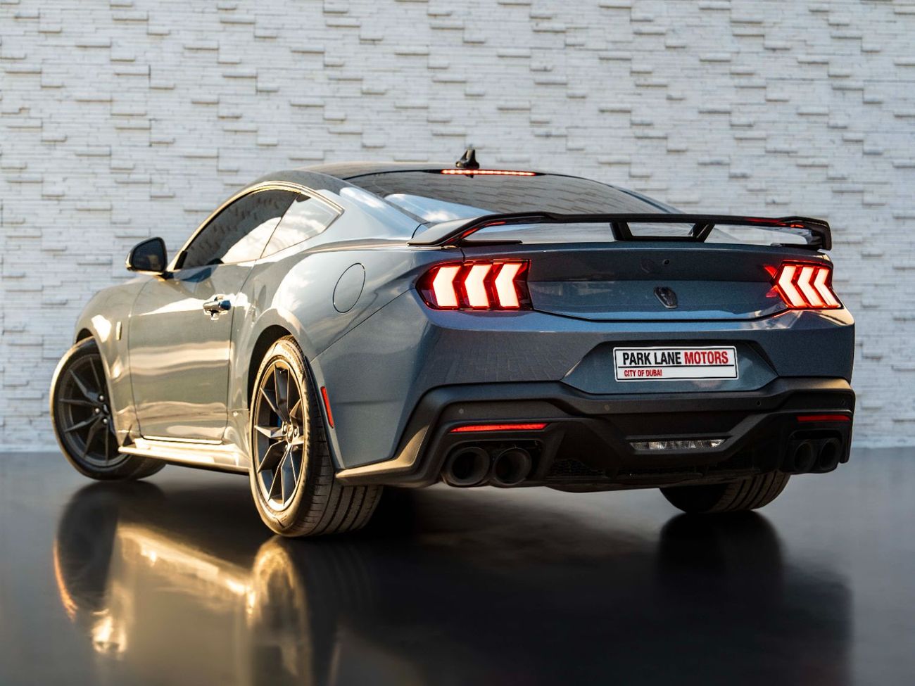 Ford Mustang DARK HORSE 5.0 (500HP) A/T