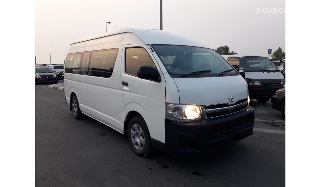 Toyota Hiace TOYOTA HIACE RIGHT HAND DIRVE (PM1124)