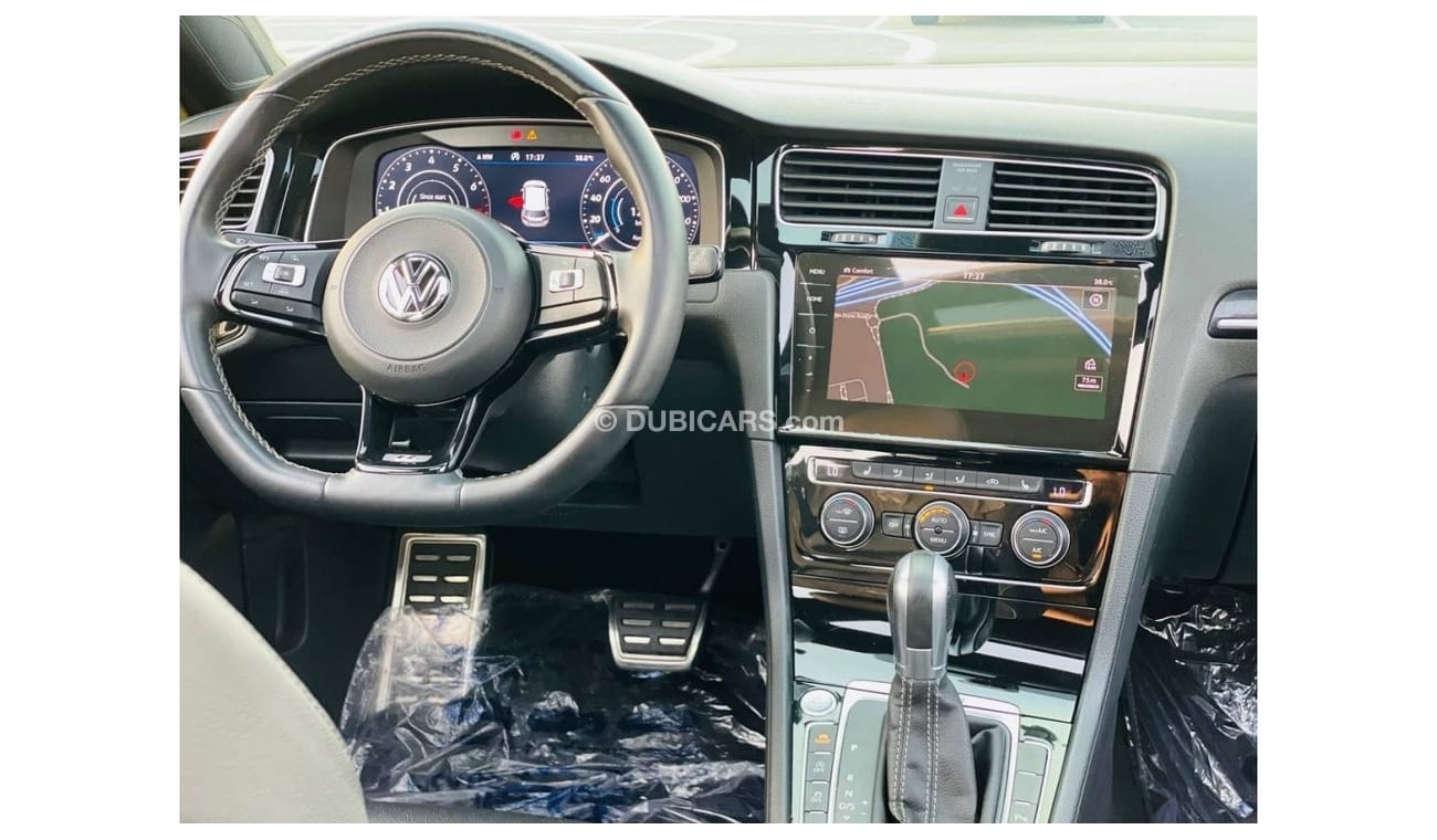 فولكس واجن جولف VOLKSWAGEN GOLF R MODEL 2018 GCC SPACE FREE PAINT FREE ACCEDENT