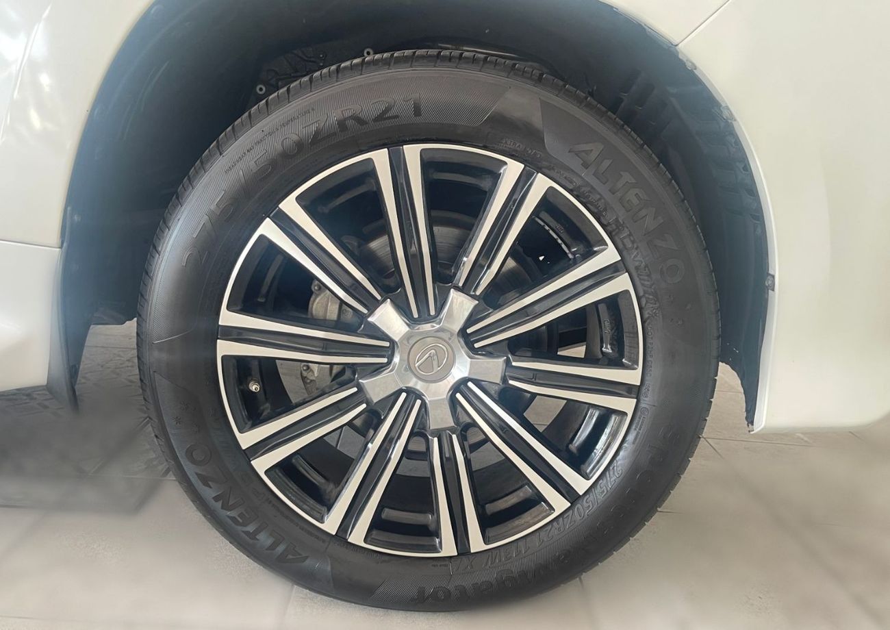 Toyota Land Cruiser GXR  V8 5.7L-8CYL UPGRADED TO LEXUS EXCELLENT CONDITION