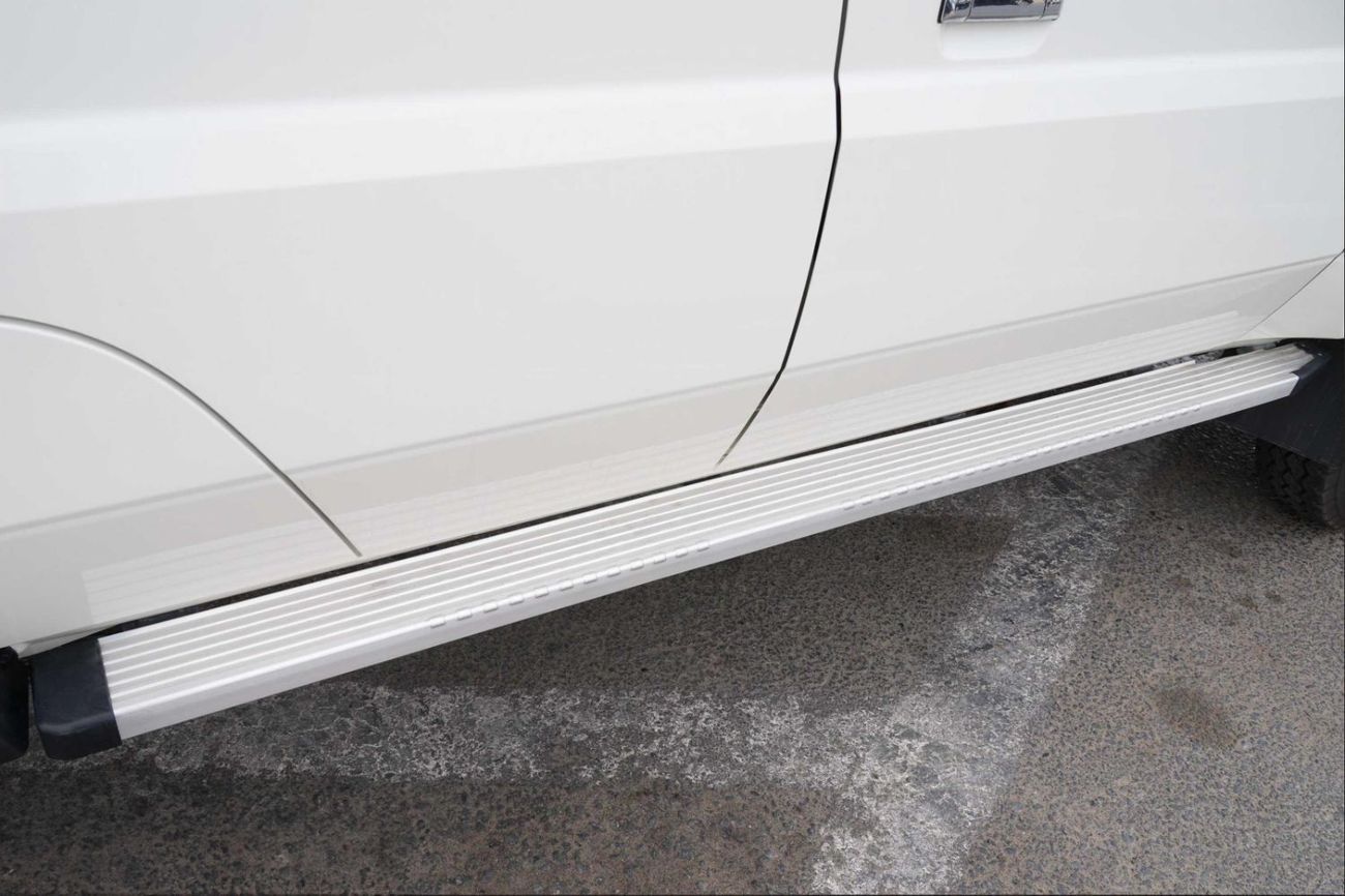 تويوتا لاند كروزر بيك آب HZJ79 4.2L D/C MID M/T DIESEL