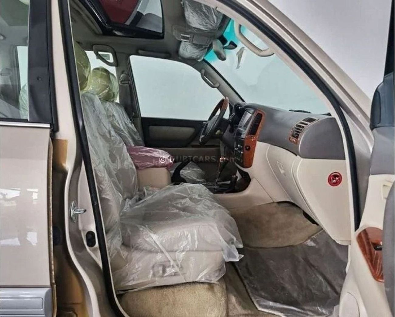 Toyota Land Cruiser VXR  V8 4.7L-8CYL FULL OPTION AGENCY CONDITION ORIGINAL PAINT LOW MILEAGE