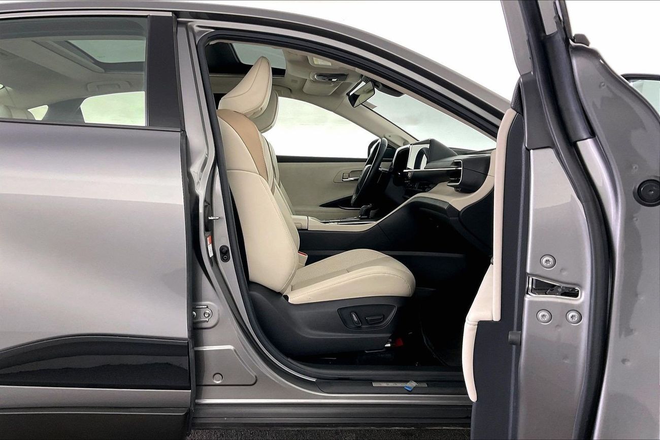 Toyota Crown Platinum | National Day Celebration | Guaranteed Warranty | 0 Down Payment