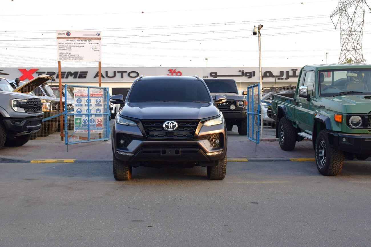 Toyota Fortuner 4X4 Diesel 2.8L (Right Hand)