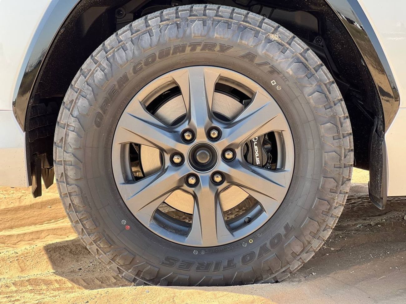 Lexus LX 600 OVER-TRAIL 3.5L PTR A/T // 2025 // FULL OPTION WITH OFF ROAD TYRE , RADAR , HEAD UP DISPLAY // SPECI