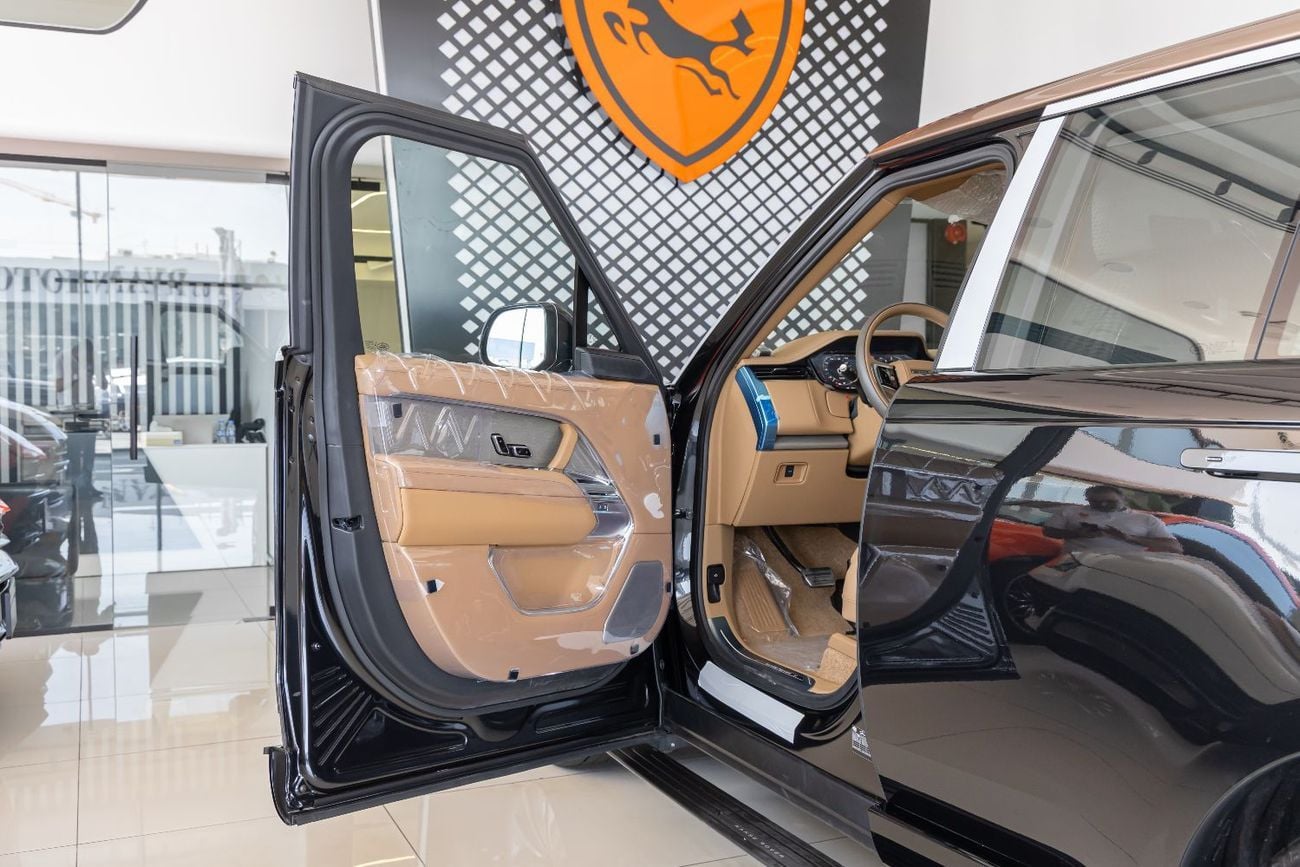 Land Rover Range Rover SV LWB P615 Range Rover | Vogue | SV | GCC | 4.4L Twin-Turbo V8 | SWB | AWD | VIP Rear Seats | 2026