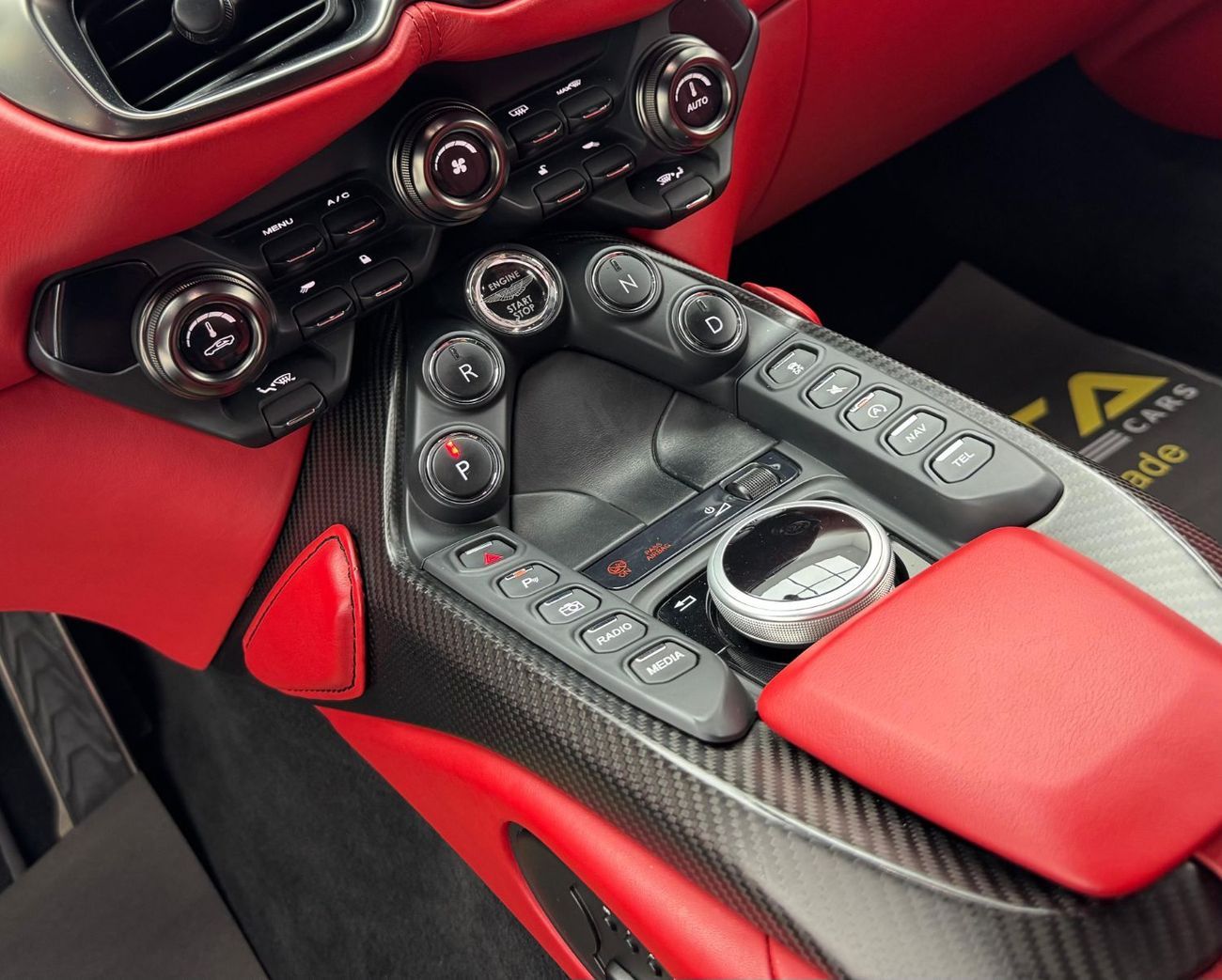 أستون مارتن فانتيج 2019 Aston Martin Vantage, Sep/25 Agency Warranty, Agency FSH, GCC