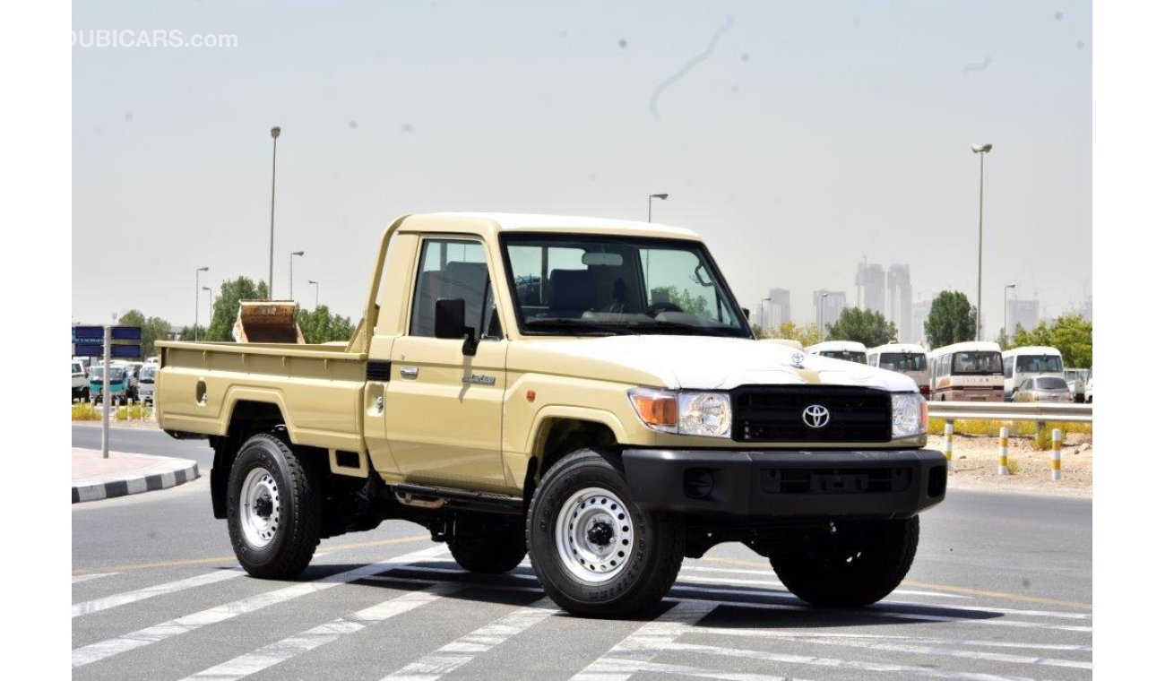 تويوتا لاند كروزر بيك آب 79 SINGLE CAB LX  V6 4.0L PETROL 4WD MANUAL TRANSMISSION