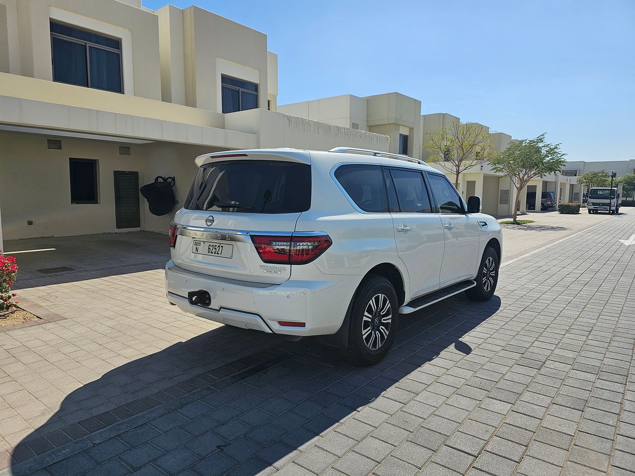 Nissan Patrol titanium