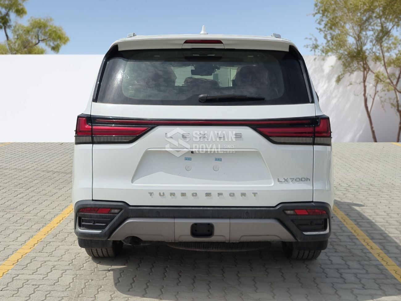 لكزس LX 700h TURBO SPORT 3.5L HEV TWIN TURBO V6 7S MARK LEVINSON | AUTO PARKING, 2026MY