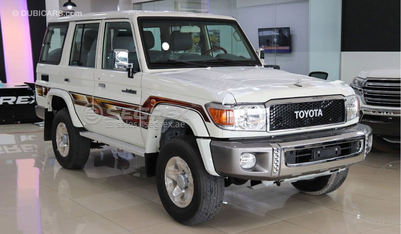 Toyota Land Cruiser Hard Top 21YM 4.0L GRJ76 AW OVER FENDER - Different color and basic option available