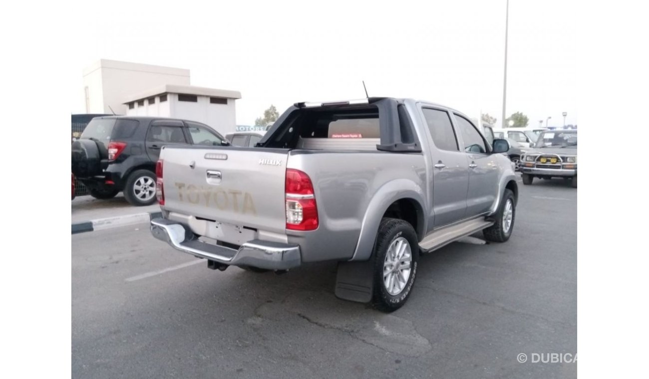 تويوتا هيلوكس TOYOTA HILUX PICK UP RIGHT HAND DRIVE (PM 885)