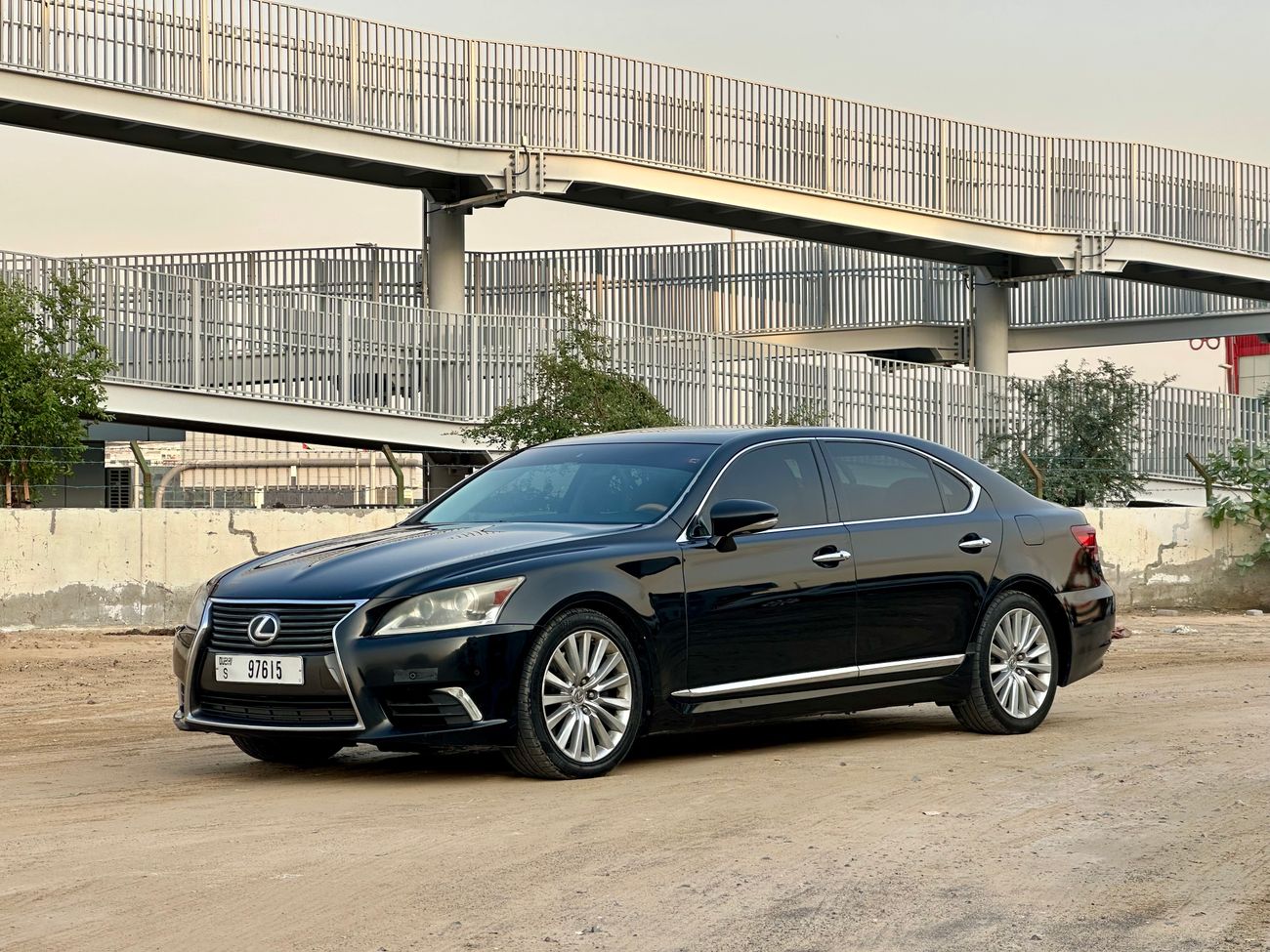 Lexus LS460