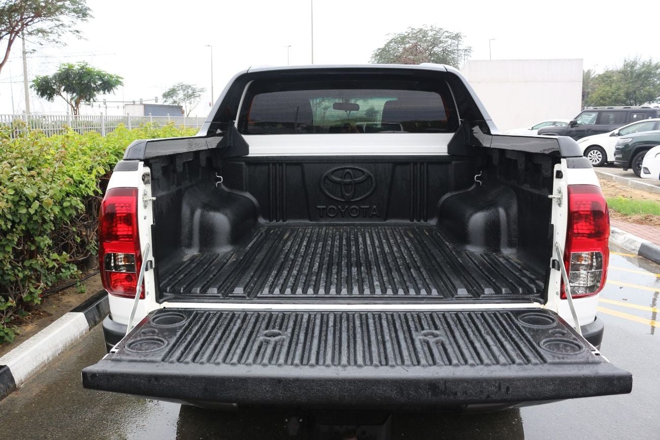 تويوتا هيلوكس S GLX 2.4L 4WD A/T