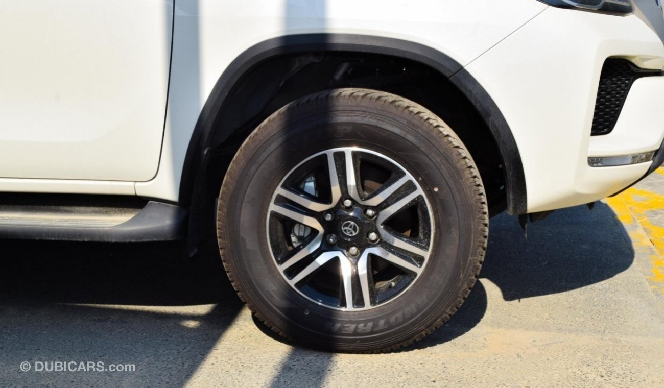 Toyota Fortuner SR5 2.7L Petrol