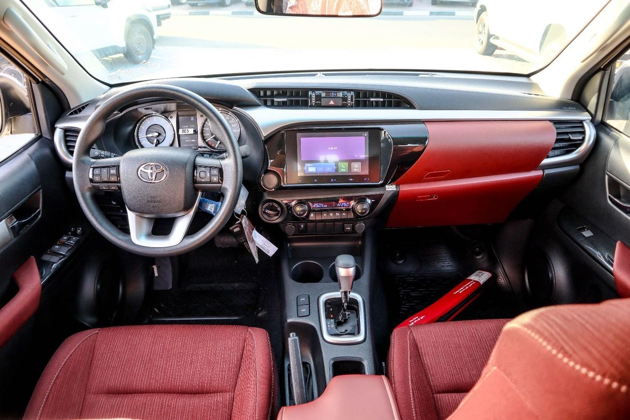 تويوتا هيلوكس Toyota Hilux (TGN126) 2.7L Pick-Up 4WD Double Cab – 2026 Model (A/T, White exterior, Red interior, w