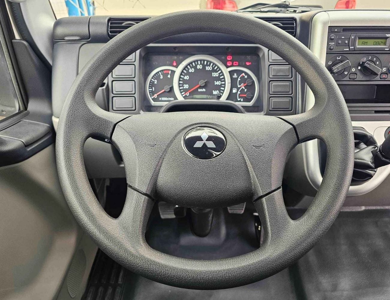 Mitsubishi Fuso Canter CARGO Z87 WITH ABS / 170L 2 TANKS / 4.2T DIESEL V6 M/T (CODE # CMCAR)