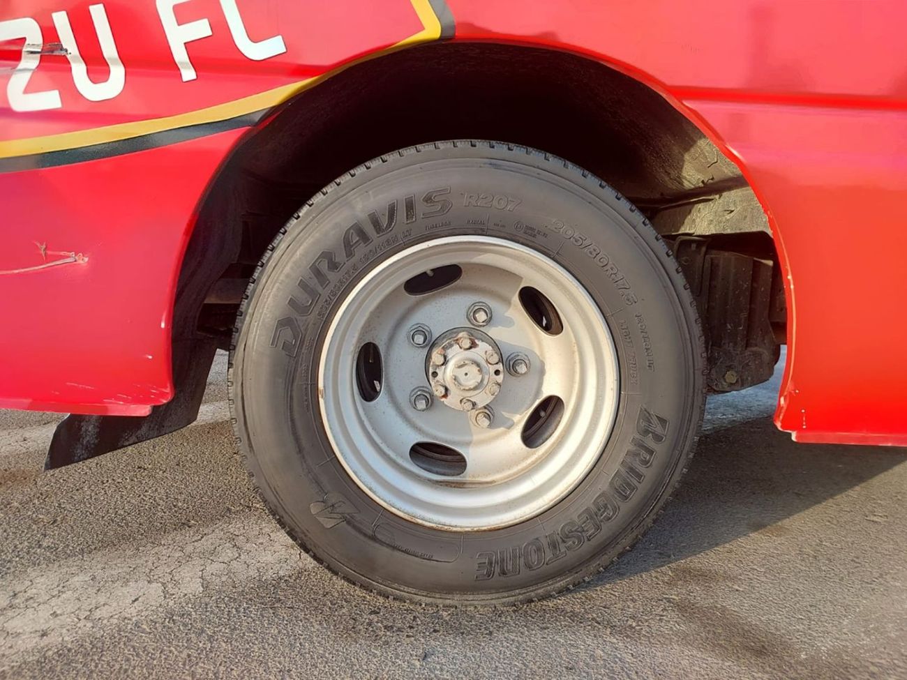 Nissan Civilian NISSAN CIVILIAN BUS RHD 1999 MODEL 4.1 L DIESEL AUTOMATIC(PM00816)