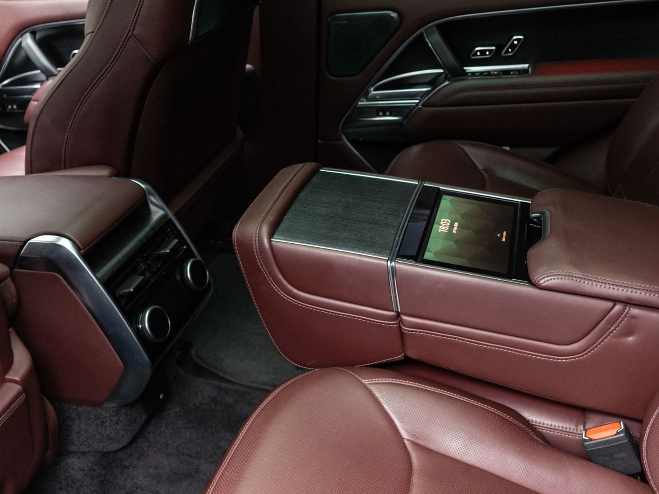 Land Rover Range Rover AUTOBIOGRAPHY BUY NOW, PAY 2027 | THE BLACKLINE STANDARD | 2022 Range Rover Autobiography, 2027 Warranty, GCC