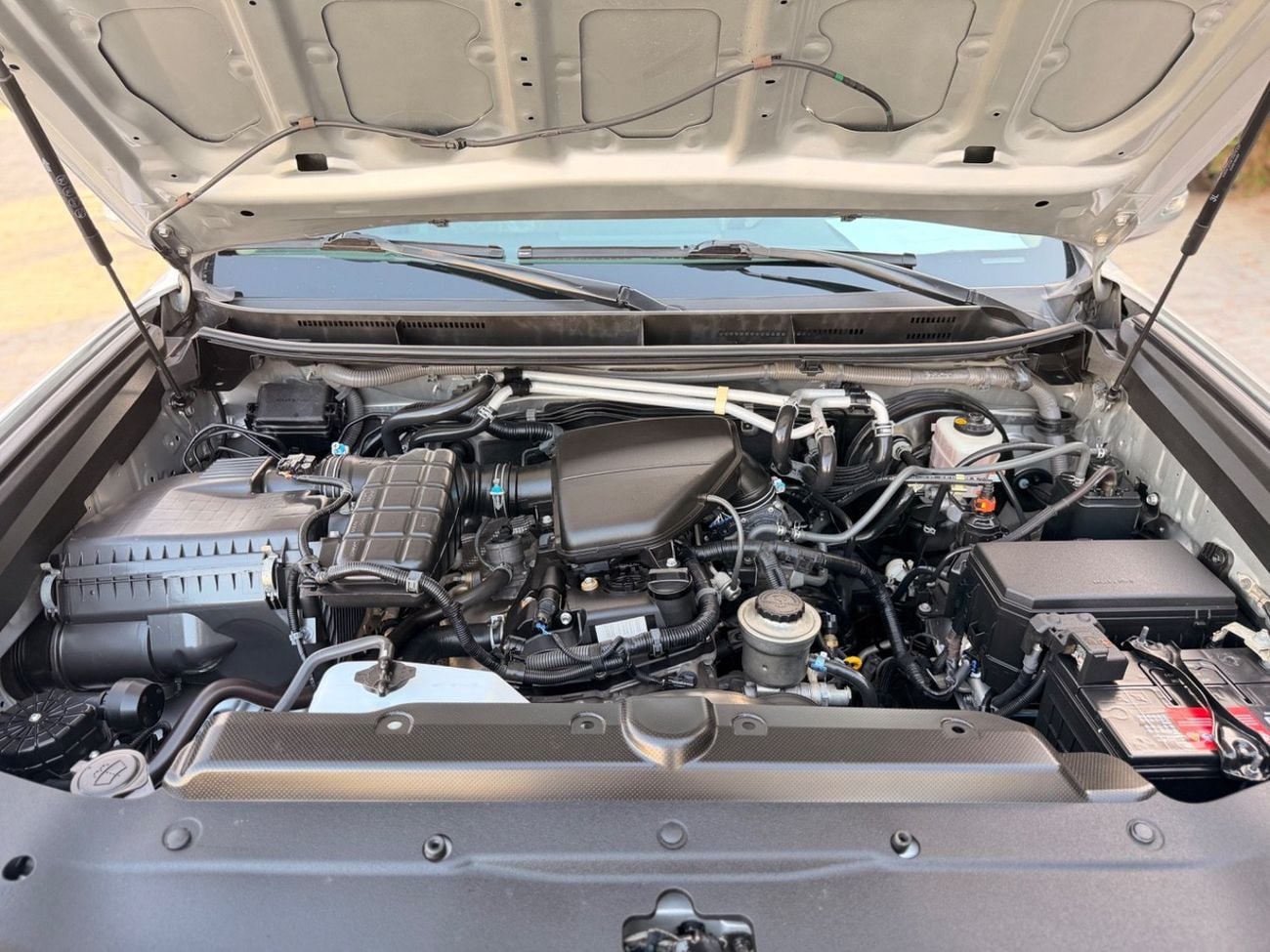 تويوتا برادو GXR 2.7L (160 HP) 4WD