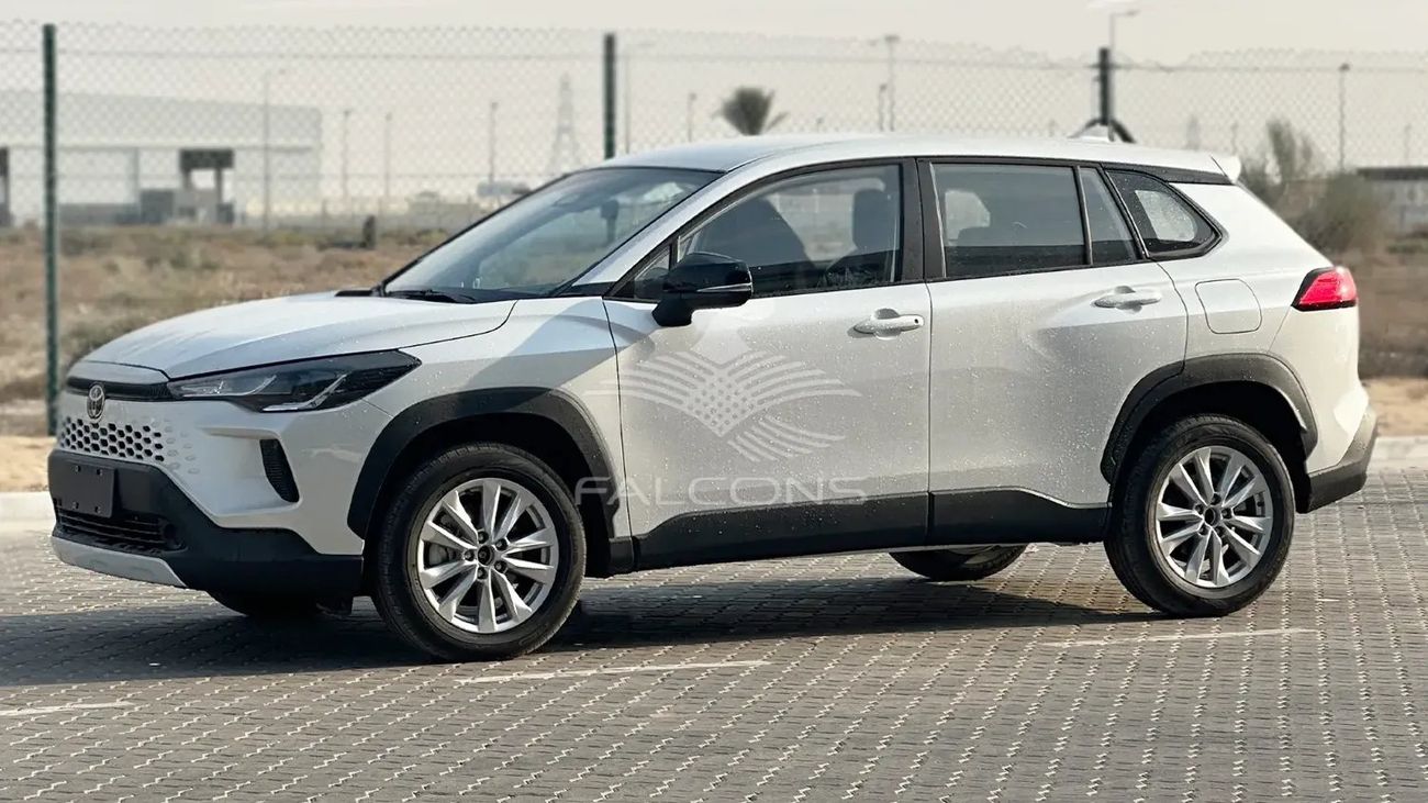 تويوتا كورولا كروس 2.0L Gasoline Pioneer AT