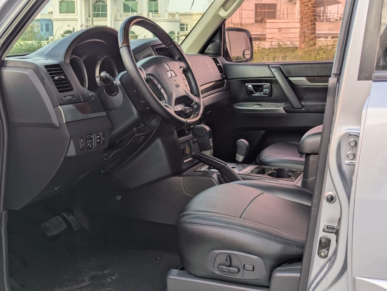 ميتسوبيشي باجيرو