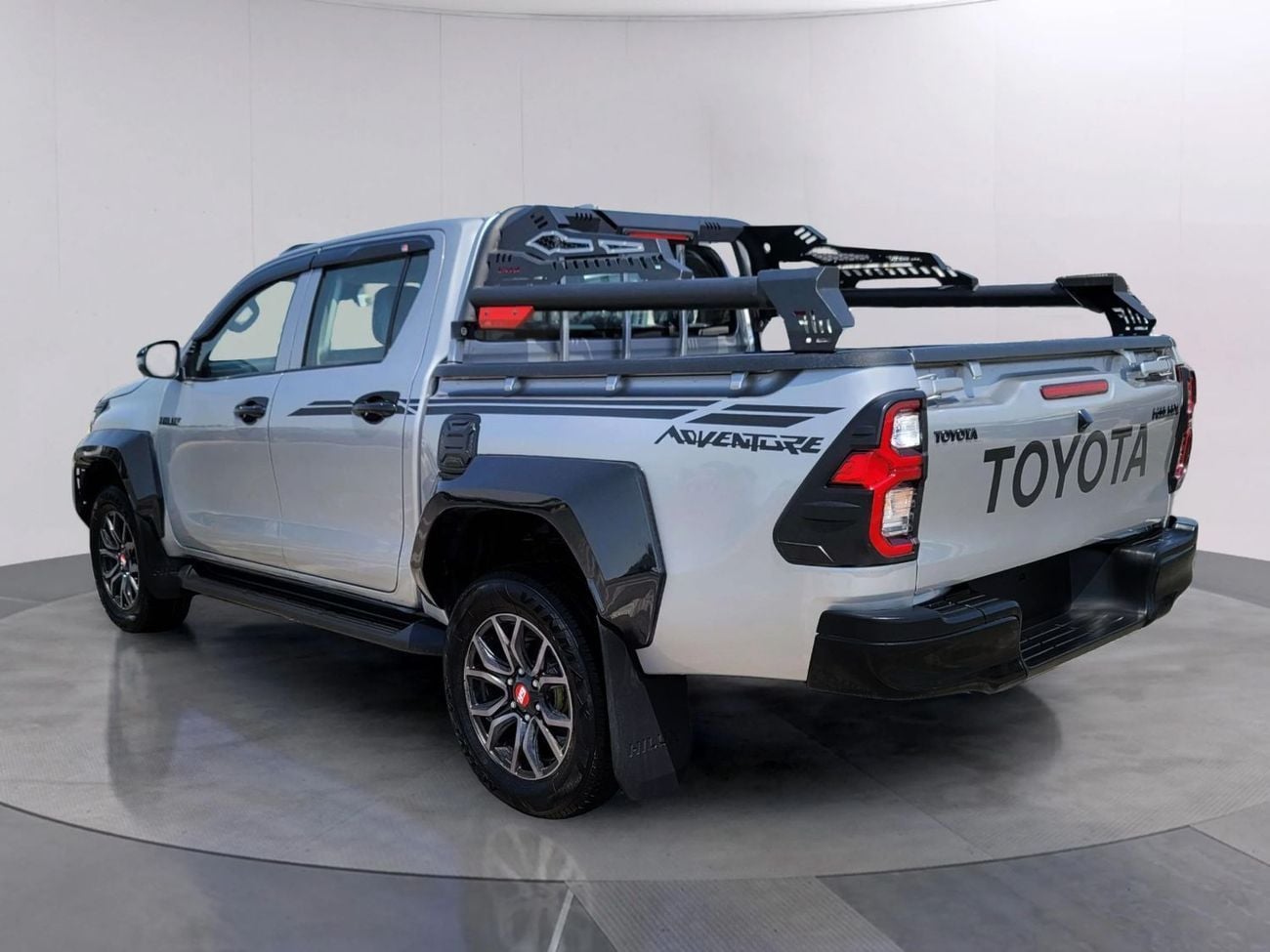 تويوتا هيلوكس GR SPORT 4x4 Diesel 2.8L Right hand Drive (Export Only)