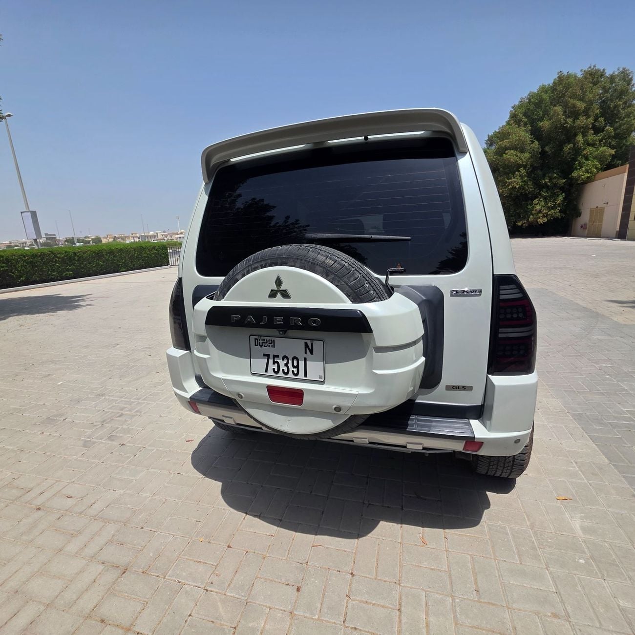 ميتسوبيشي باجيرو GLS HIGHLINE