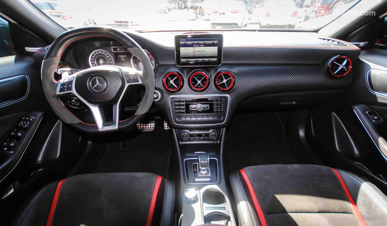 مرسيدس بنز A 45 AMG 4 Matic