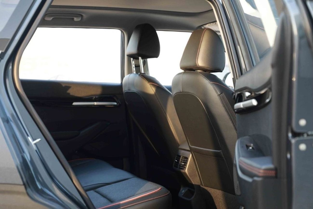 Kia Seltos 2024 KIA SELTOS 1.5 DELUXE - Grey inside Black | Export Only