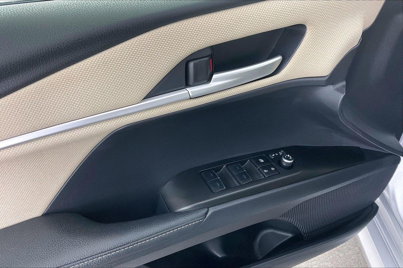 تويوتا كامري XLE | Carnival Sale • UP TO AED 20,000 OFF | شامل الضمان | 0 ﺪﻔﻋﺓ ﺃﻮﻟﻯ