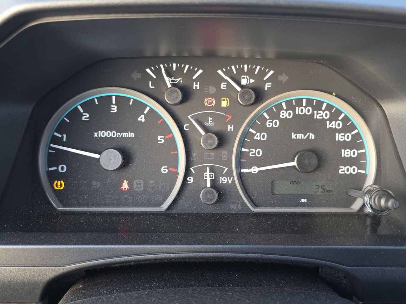 Toyota Land Cruiser 70 2024 Land Cruiser LC76 4.5L V8 Diesel MT